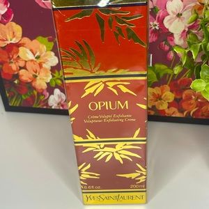 Opium | Yves Saint Laurent | Voluptuous Exfoliating Creme